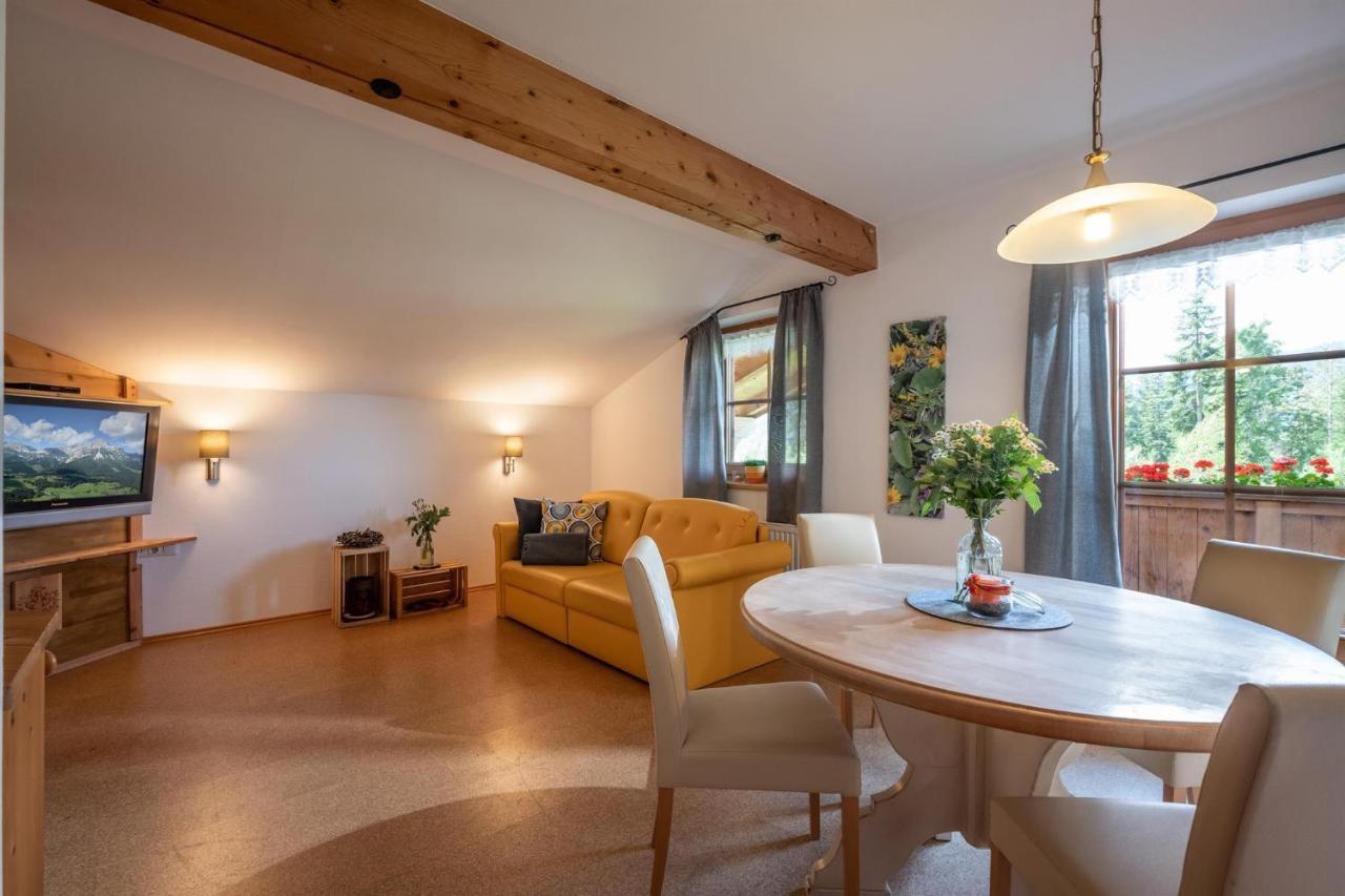 Chalet Gluecklich Sein... Елмау Екстериор снимка