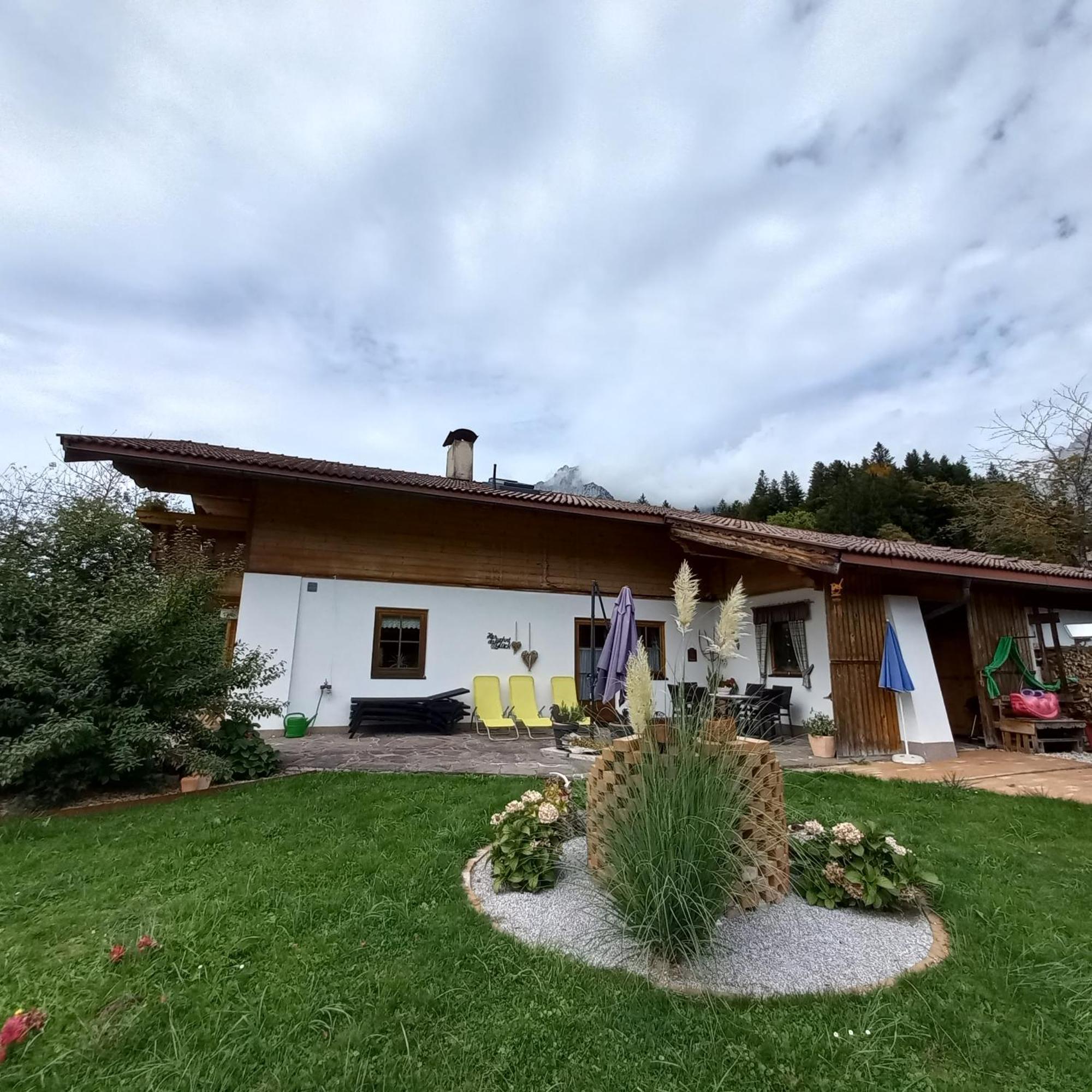 Chalet Gluecklich Sein... Елмау Екстериор снимка