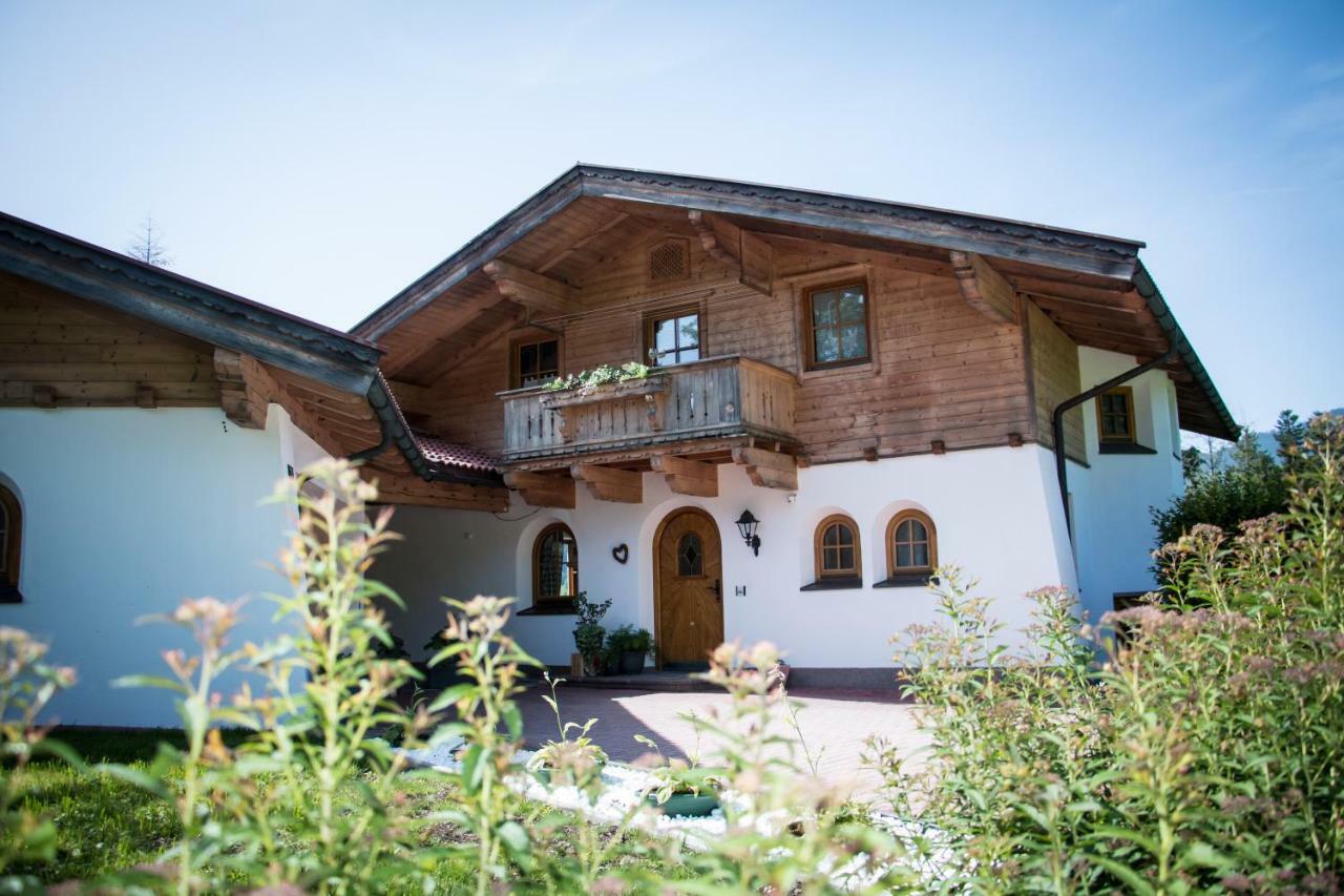 Chalet Gluecklich Sein... Елмау Екстериор снимка